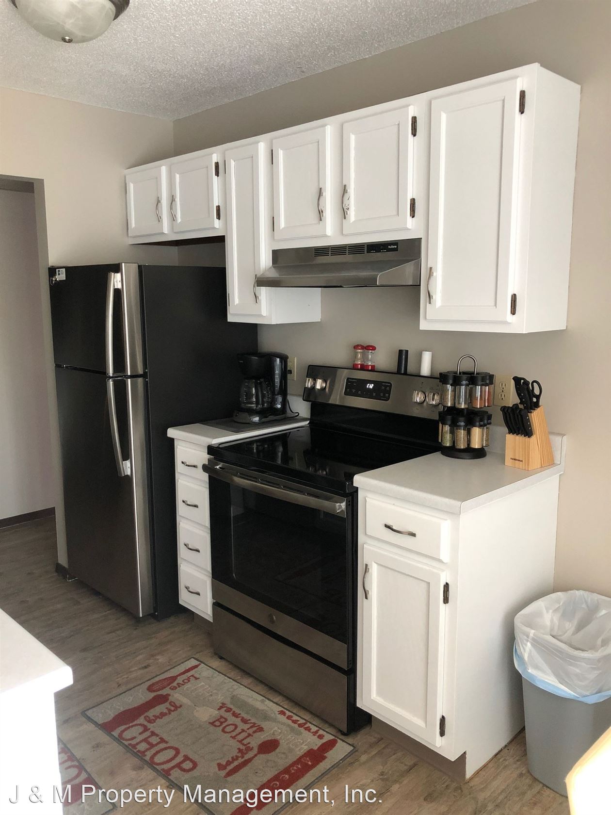 Willow 36, LLC 3600-3700-3708 S Willow