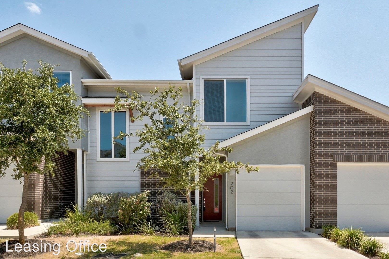 3108 East 51st Street Unit 202